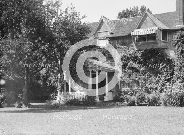 Residence of Miss Ruth Morgan, residence, 1932. Creator: Arnold Genthe.