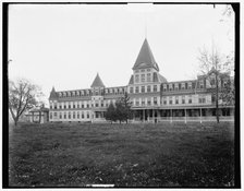Egnew-Avery Hotel, Mount Clemens, Mich., between 1880 and 1899. Creator: Unknown.