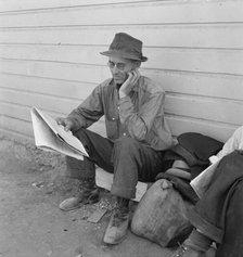Single man, three weeks before opening of Klamath..., Tulelake, Siskiyou County, California, 1939. Creator: Dorothea Lange.