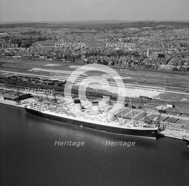 RMS 'Mauretania' at the New Docks (Western Docks), Southampton, Hampshire, 1949. Artist: Aerofilms.