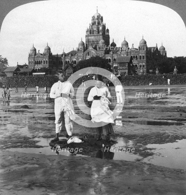 Parsis worshipping the New Moon, Bombay, India, 1903.Artist: Underwood & Underwood