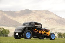 Ford Coupe Custom 1934. Artist: Simon Clay.