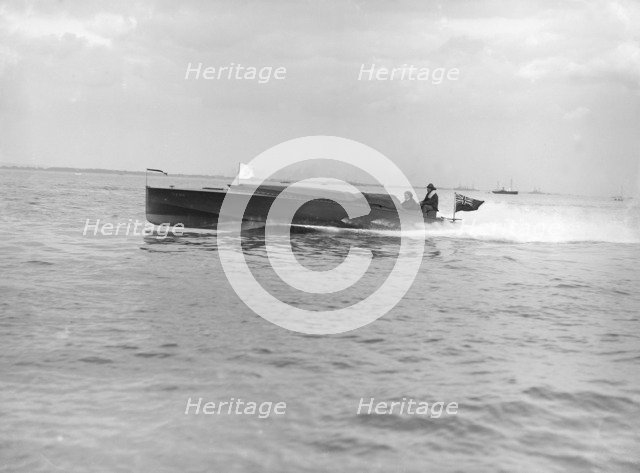 The hydroplane 'Izme' under way, 1913. Creator: Kirk & Sons of Cowes.