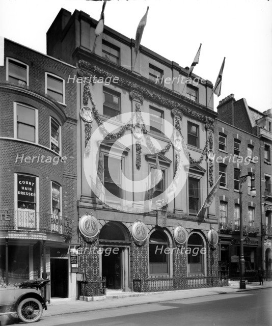 Royal Institute of British Architects' offices, London, 1919. Artist: Bedford Lemere and Company