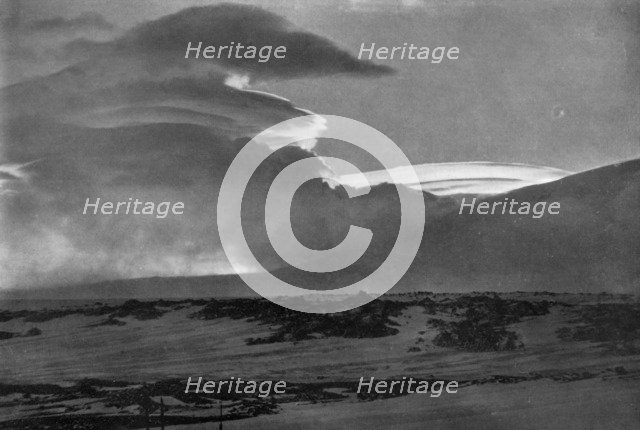'Whaleback Clouds Over Mount Erebus', c1910–1913, (1913).  Artist: Herbert Ponting.