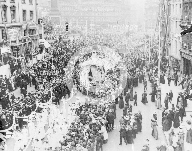 The 'Car of Empire' on the Women's Coronation Procession, London, 17th June 1911. Artist: Unknown