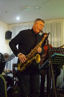 Stan Sulzmann, Stan Sulzmann’s Neon Orchestra, Watermill Jazz Club, Dorking, Surrey, Nov 2023. Creator: Brian O'Connor.