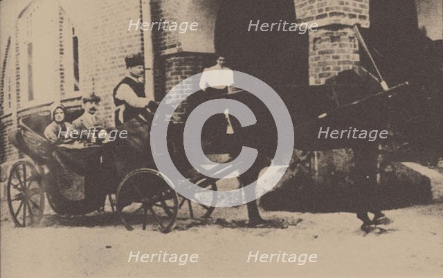 Moura Budberg with her first husband von Benckendorf in a carriage at their Estonian estate, 1912. Artist: Anonymous  