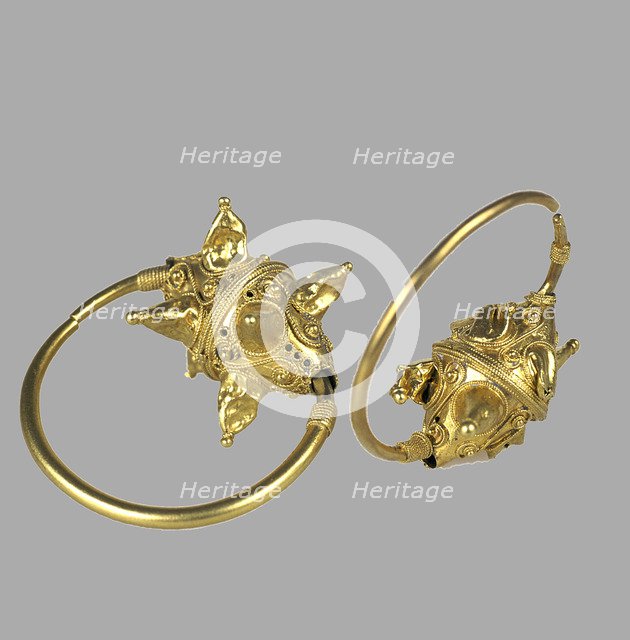 Gold pendant (Kolt), 11th-12th century. Artist: Ancient Russian Art  