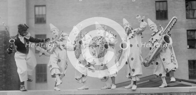 Brown Bros., between c1915 and c1920. Creator: Bain News Service.