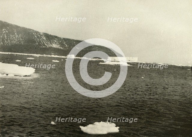 'Floating Ice off Cape Adare', c1908, (1909).  Artist: Unknown.