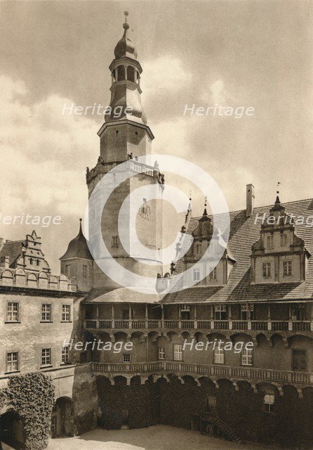'Oels (Schlesien) - Courtyard of the Castle', 1931. Artist: Kurt Hielscher.