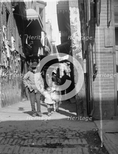The alley, Chinatown, San Francisco, between 1896 and 1906. Creator: Arnold Genthe.