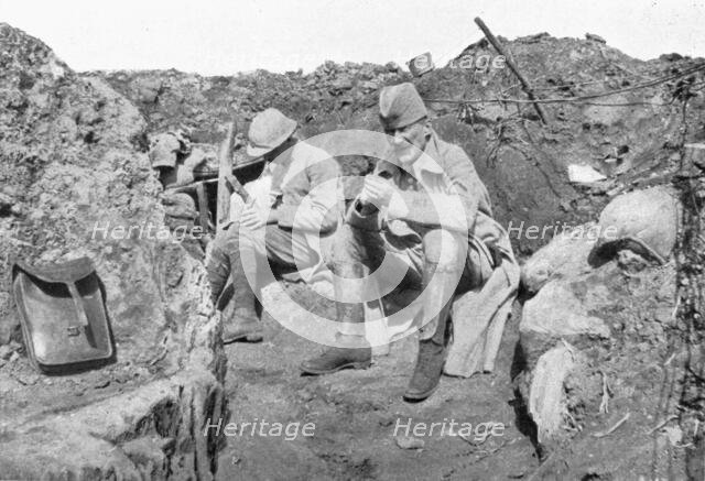 'Ceux de Bouchavesnes; le chef de bataillon de Pelacot, dans une tranchee, quelques..., 1916. Creator: Unknown.