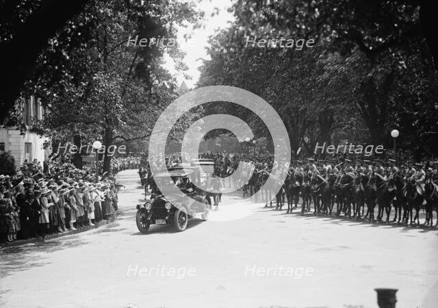 Italian Commission To U.S. - Scenes On Arrival, May 23, 1917, 23 May 1917. Creator: Harris & Ewing.