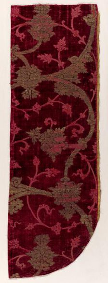 Velvet Fragment (of a Chasuble ?), 1400s. Creator: Unknown.