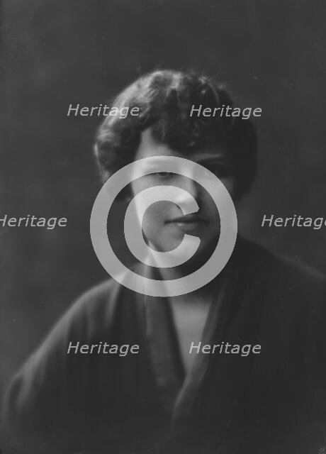 Price, D.W., Miss, portrait photograph, 1917 May 25. Creator: Arnold Genthe.