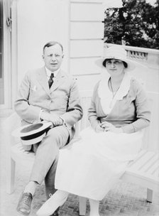 J.M. Cox & wife, between c1915 and c1920. Creator: Bain News Service.