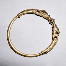 Celtic gold torc, Ersfield, Switzerland, 5th - 4th century BC. Artist: Unknown