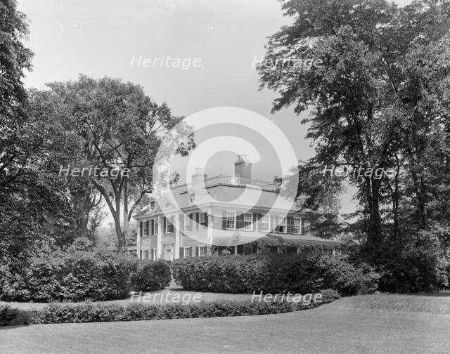 Craigie, Longfellow House, Cambridge, Mass., between 1900 and 1920. Creator: Unknown.