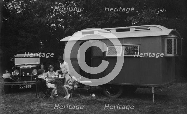 1930 Morris Oxfor Six with caravan. Creator: Unknown.