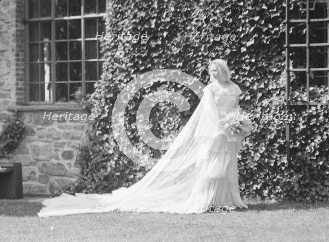 Harden, Rosemary, Miss, at her wedding, between 1928 and 1942. Creator: Arnold Genthe.