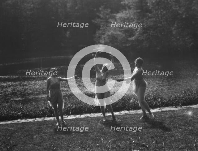 Elizabeth Duncan dancers and children, between 1916 and 1941. Creator: Arnold Genthe.