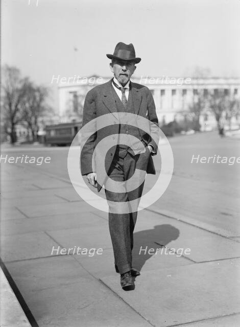 Dawson, Thomas F., Associated Press Representative at Senate, 1914. Creator: Harris & Ewing.