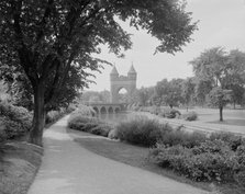 Memorial Arch, Hartford, Ct., c1905. Creator: Unknown.