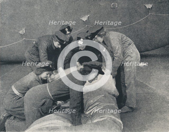 'Packing', 1941. Artist: Cecil Beaton.