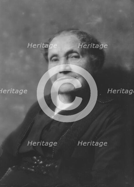 Hooker, Mrs., portrait photograph, 1916 May 18. Creator: Arnold Genthe.