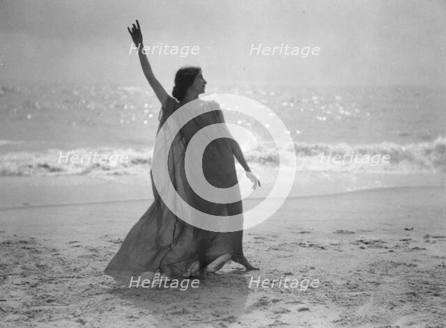 Block, Stella, Miss, 1919 Nov. Creator: Arnold Genthe.