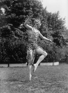 Serge, Dancer at Sylvan Theatre, 1917. Creator: Harris & Ewing.