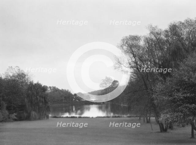 Taylor, Myron C., Mr., residence and grounds, Locust Valley, Long Island, New York, 1928 Nov. Creator: Arnold Genthe.