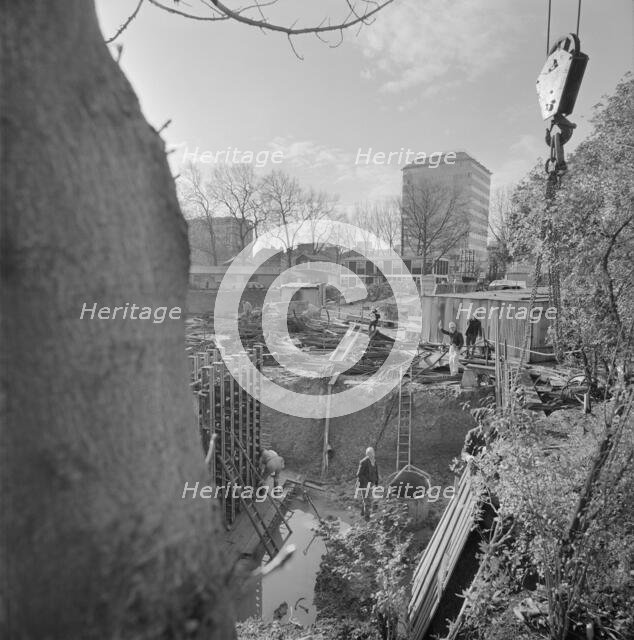 London Central Mosque and The Islamic Cultural Centre, Park Road, Regent's Park, GLA, 15/11/1974. Creator: John Laing plc.