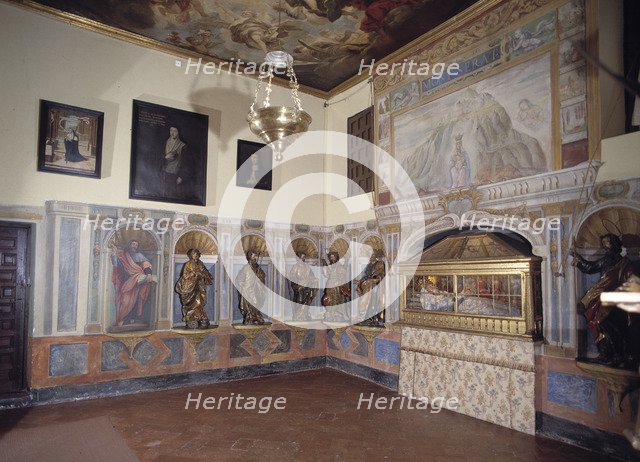 Monastery of the Descalzas Reales (Royal Discalced Nuns), Chapel of the Dormición, in the middle …