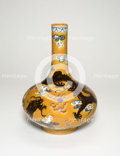 Enameled bottle vase, Qing dynasty (1644-1911). Creator: Unknown.
