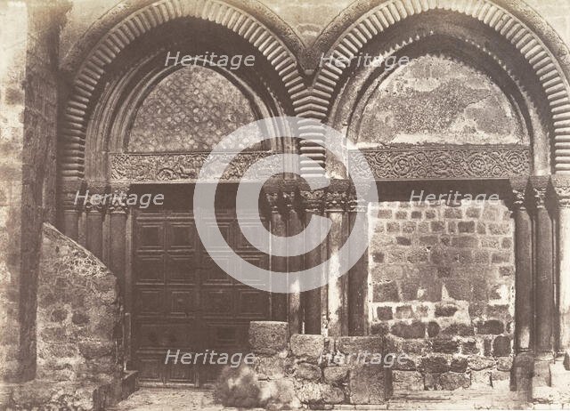 Jérusalem, Saint-Sépulcre, Entrée principale, 1854. Creator: Auguste Salzmann.