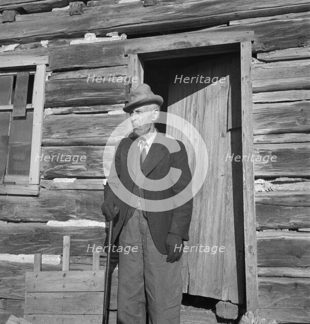 95 year old who came to Utah from Denmark as a Mormon convert when a boy, Escalante, Utah, 1936. Creator: Dorothea Lange.