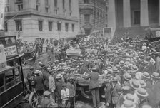 Chorus girls in Wall St., between c1915 and c1920. Creator: Bain News Service.