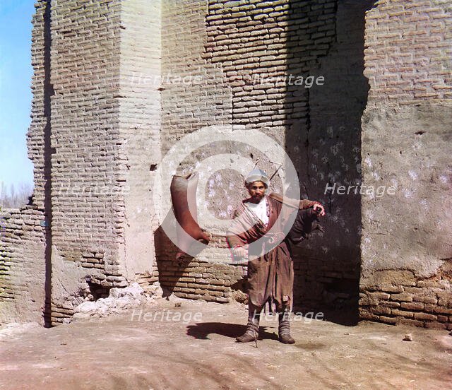 Water-carrier, Samarkand, between 1905 and 1915. Creator: Sergey Mikhaylovich Prokudin-Gorsky.