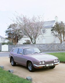 1975 Reliant Scimitar GTE. Artist: Unknown.