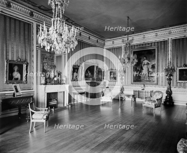 Yellow Drawing Room, Bath House, Piccadilly, London, 1911. Artist: Henry Bedford Lemere.