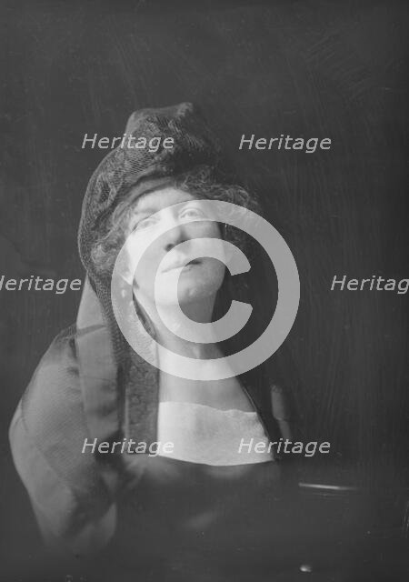Miss Katherine Locke, portrait photograph, 1919 Mar. 5. Creator: Arnold Genthe.