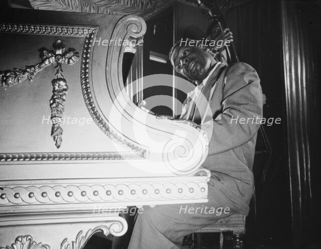 Portrait of Erroll Garner, New York, N.Y., 1946. Creator: William Paul Gottlieb.
