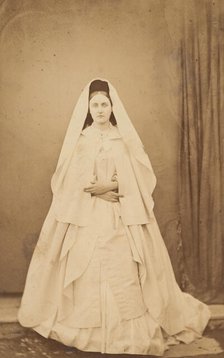 Nonne blanche (en pied), 1860s. Creator: Pierre-Louis Pierson.