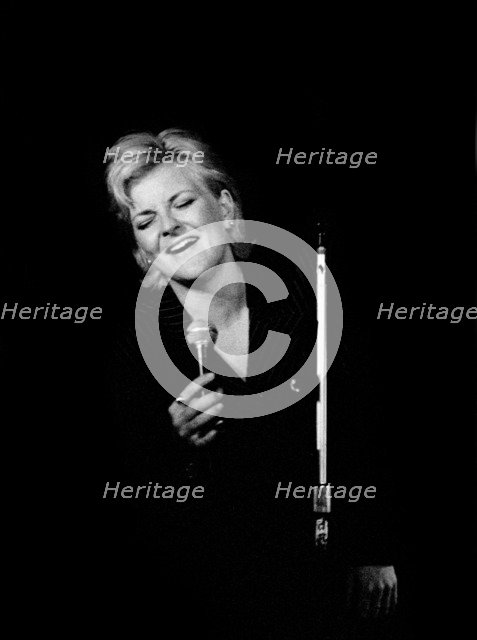 Claire Martin, Pizza On The Park, London, August, 1996.  Artist: Brian O'Connor.