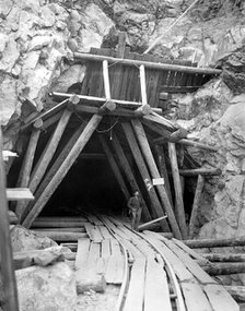 Tunnel Works, 1900-1904. Creator: Unknown.