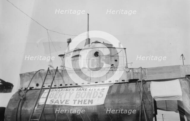 German U-boat in N.Y., 1917. Creator: Bain News Service.