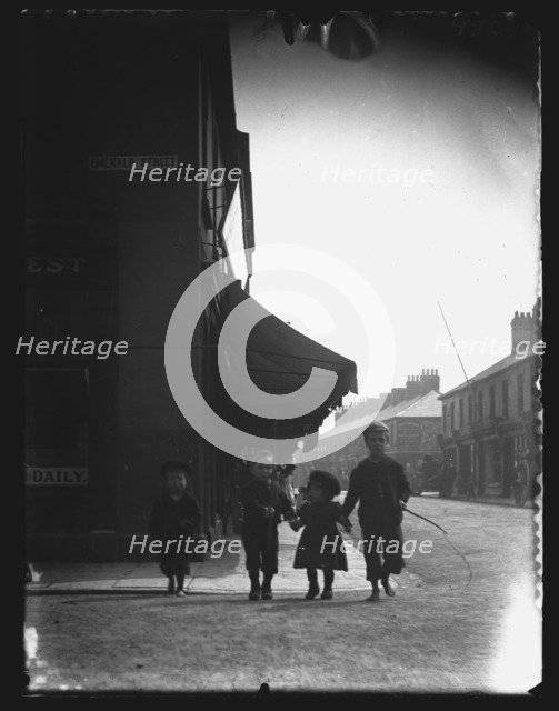 Emerald Street, Cardiff, 1890s or 1900s. Creator: William Booth.